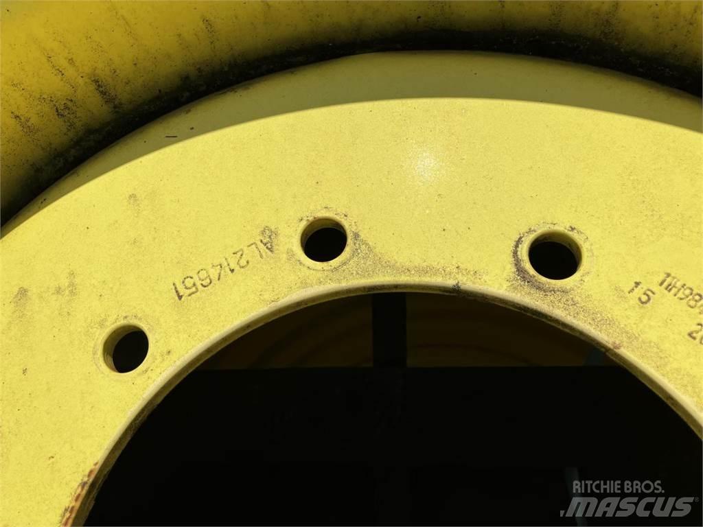 John Deere 18x28 Opony, koła i felgi