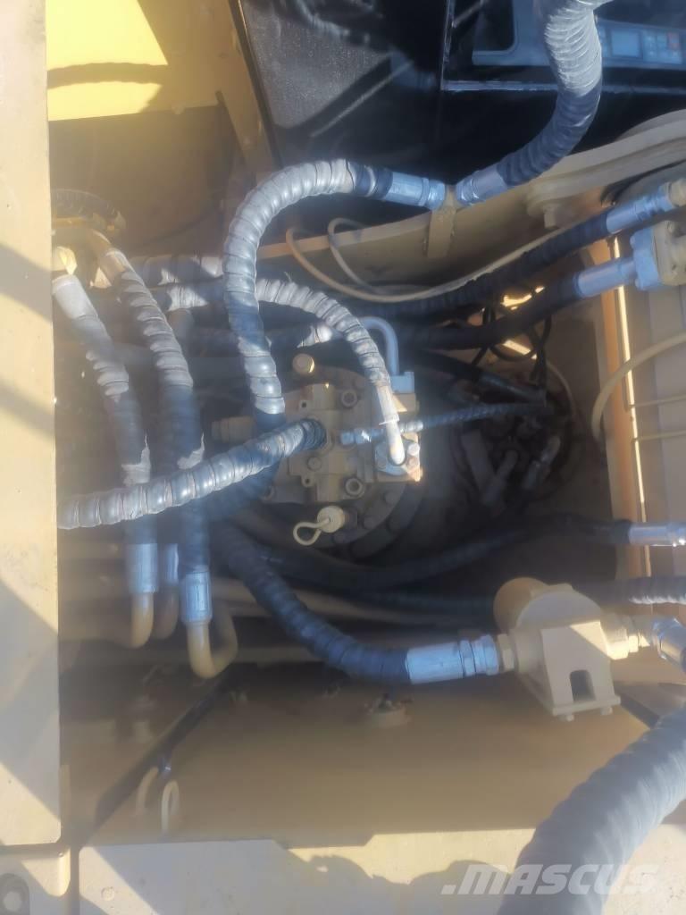 CAT 320 D Koparki gąsienicowe