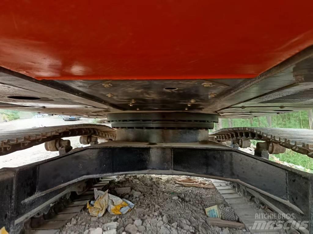 Hitachi ZX200 Koparki gąsienicowe