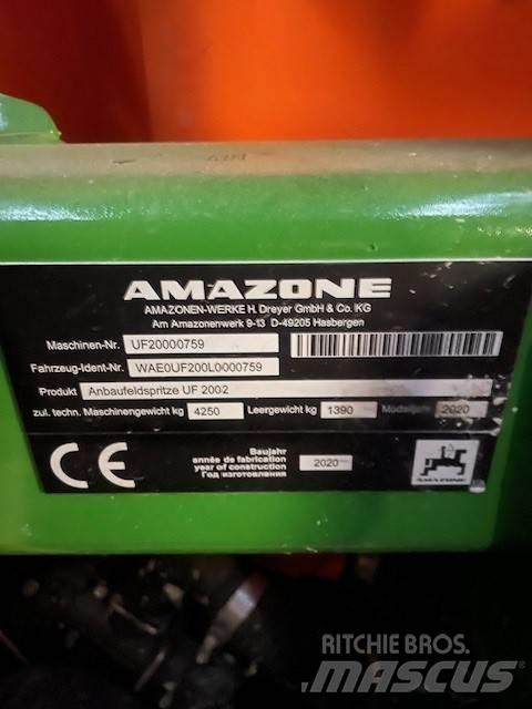 Amazone UF 2002 Zamontowane opryskiwacze