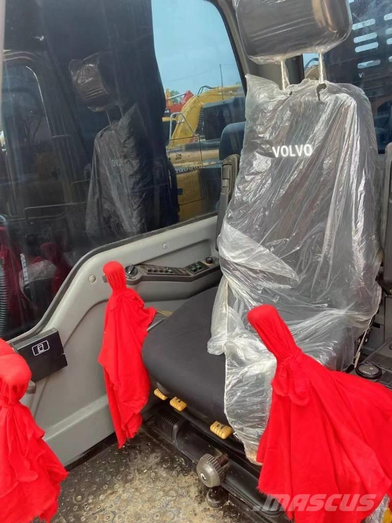 Volvo EC210D Koparki gąsienicowe