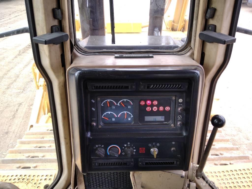 CAT D 6 R XL Spycharki
