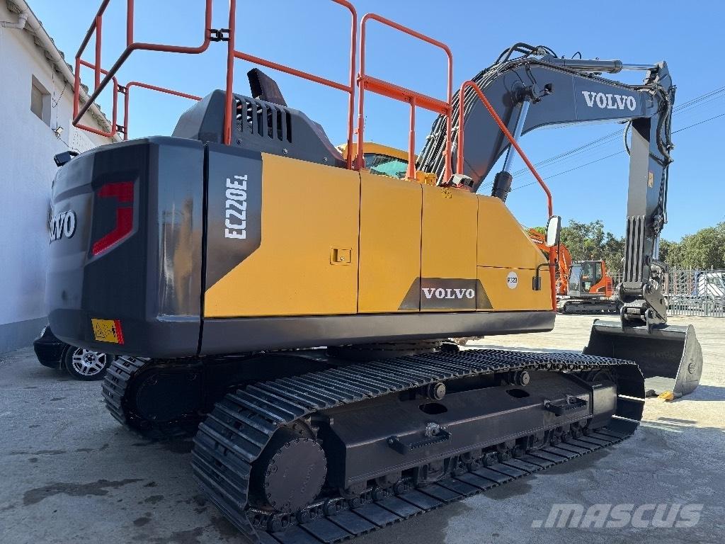 Volvo EC220E Koparki gąsienicowe