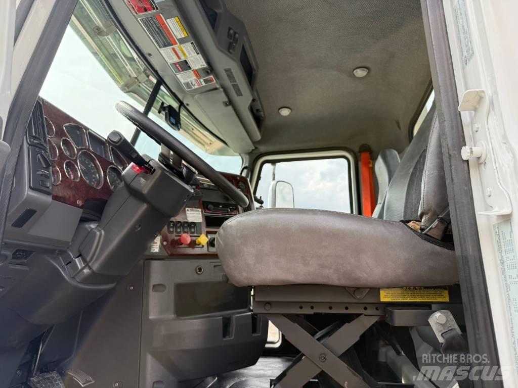 Mack CXU 613 Ciągniki siodłowe