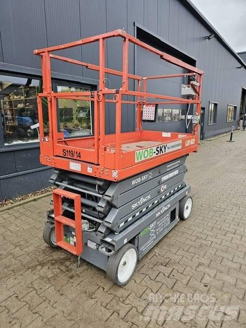 SkyJack SJIII 4632, Podnośniki nożycowe