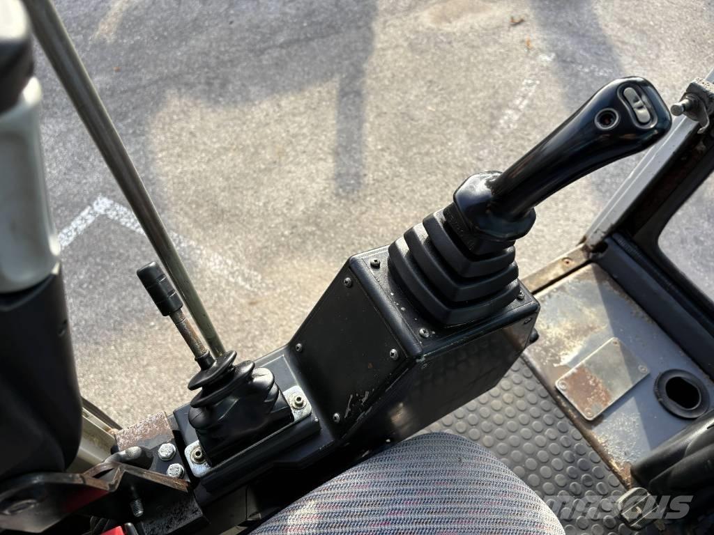 Terex MHL 320 Koparki przeładunkowe