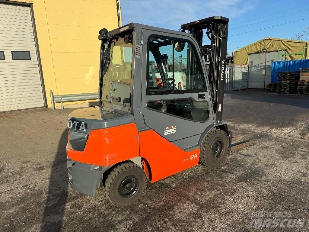 Toyota 52-8FDF25 Wózki Diesla