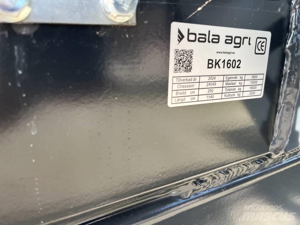 Bala BK 1602 Przyczepy do przewozu słomy w belach