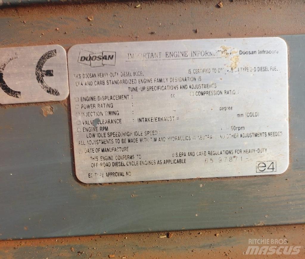 Doosan DX 300 LC-5 Koparki gąsienicowe