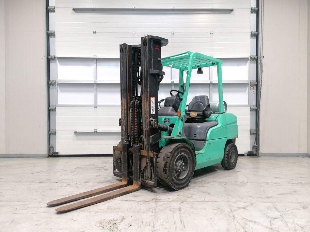 Mitsubishi FG35NT Wózki LPG