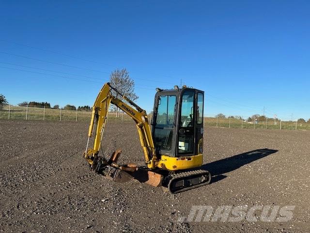 Komatsu PC16R HS Minikoparki