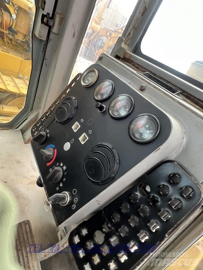 CAT D6G Spycharki gąsienicowe