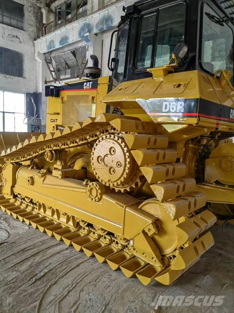 CAT D 6 R Równiarki