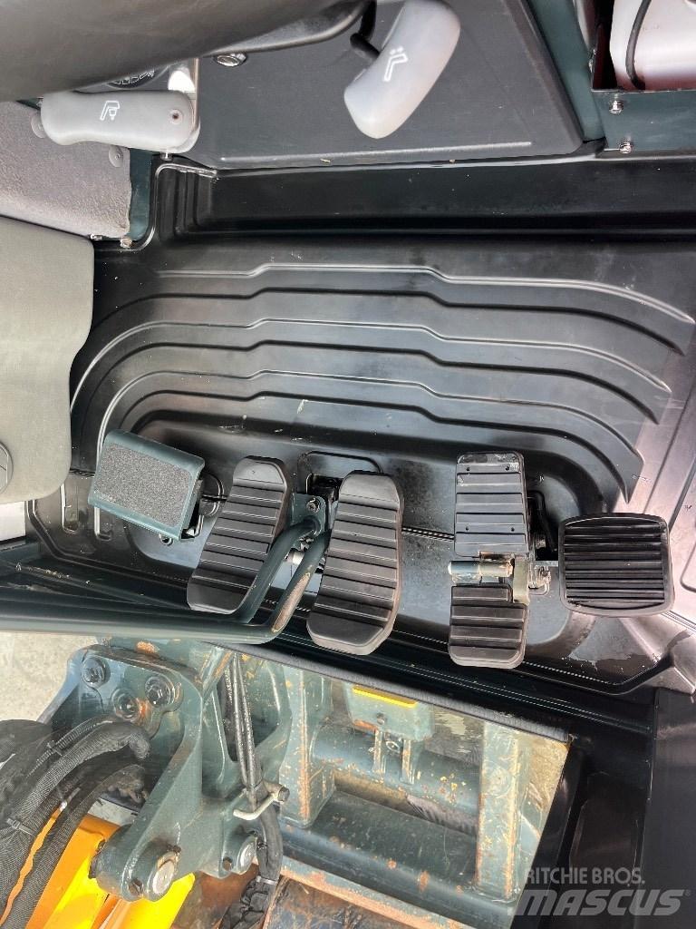 Hyundai R25Z-9 AK Minikoparki