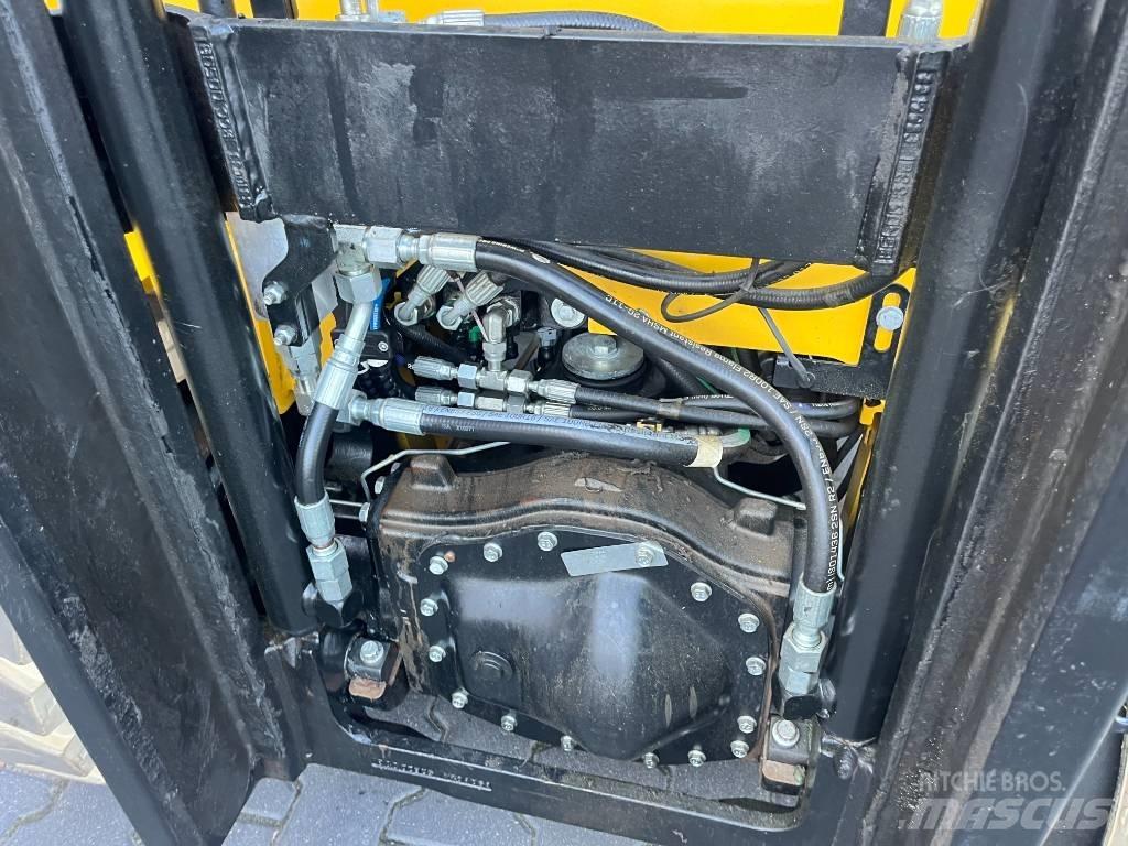 Yale GLC25VX Wózki LPG