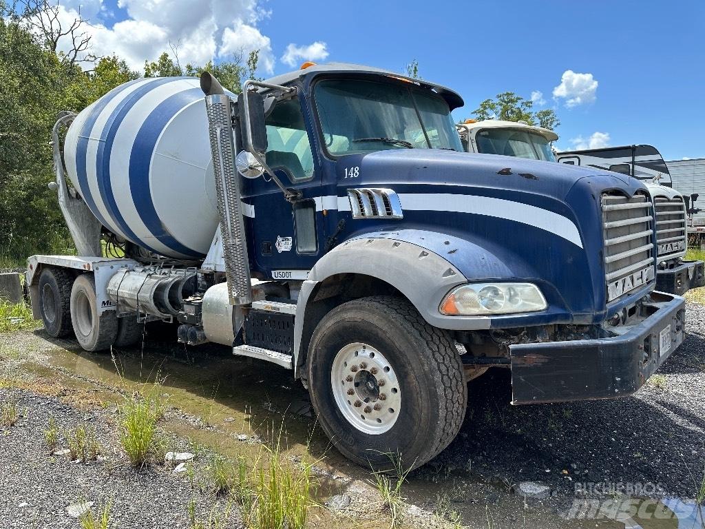 Mack GU 800 Inne