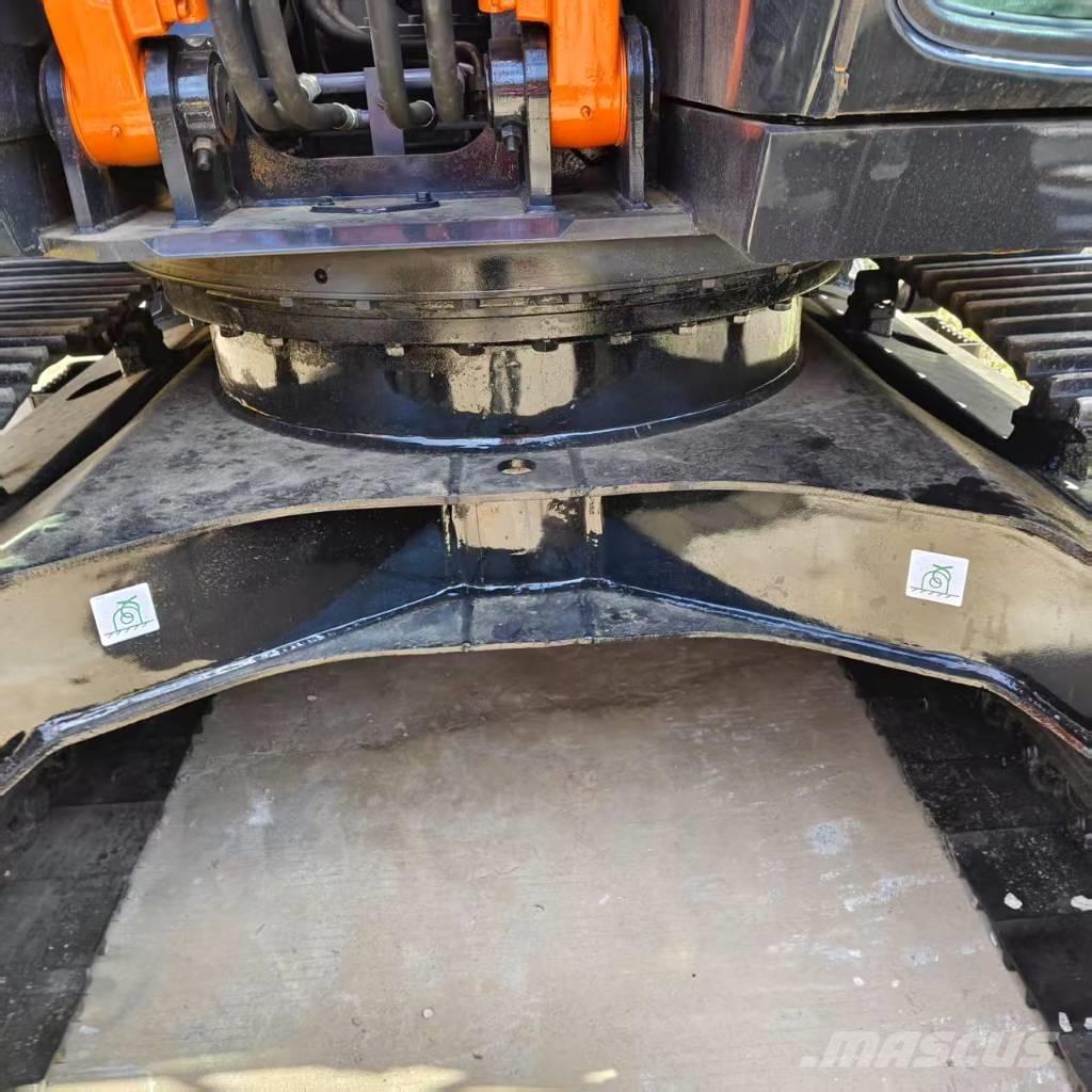 Hitachi ZX 130 LC Koparki gąsienicowe