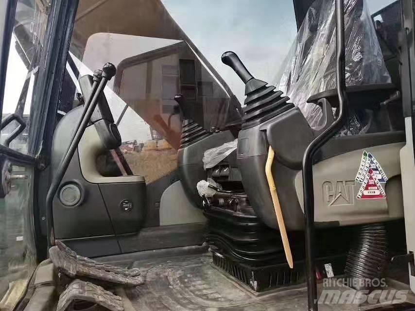 CAT 320 D Koparki gąsienicowe