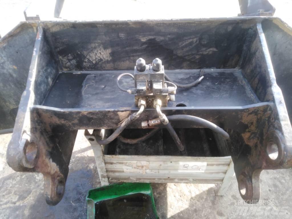 CAT M 318 Ramy i zawieszenie