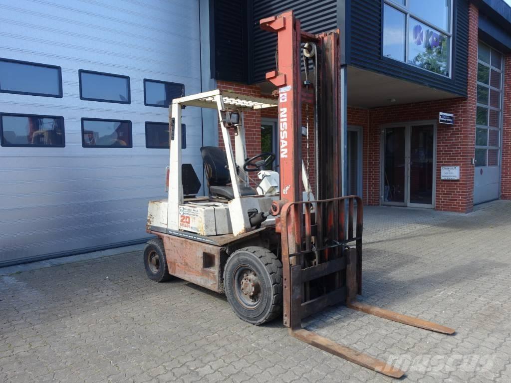 Nissan EH 02 A 20U Wózki Diesla