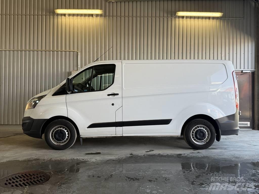 Ford Transit Custom Busy / Vany