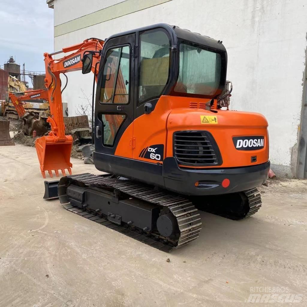 Doosan DX 60 Koparki gąsienicowe