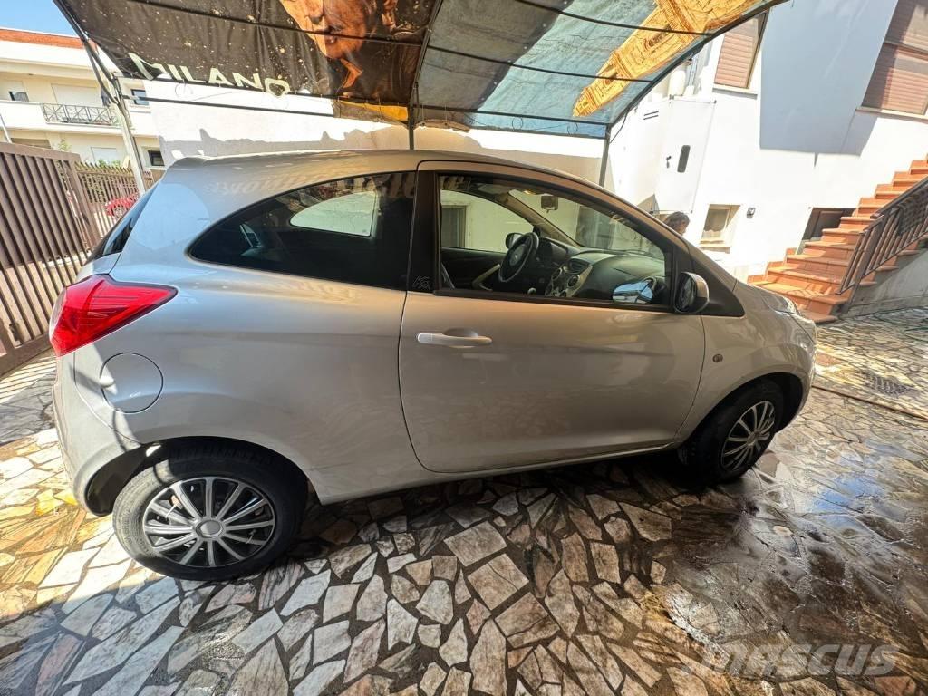Ford ka Samochody osobowe