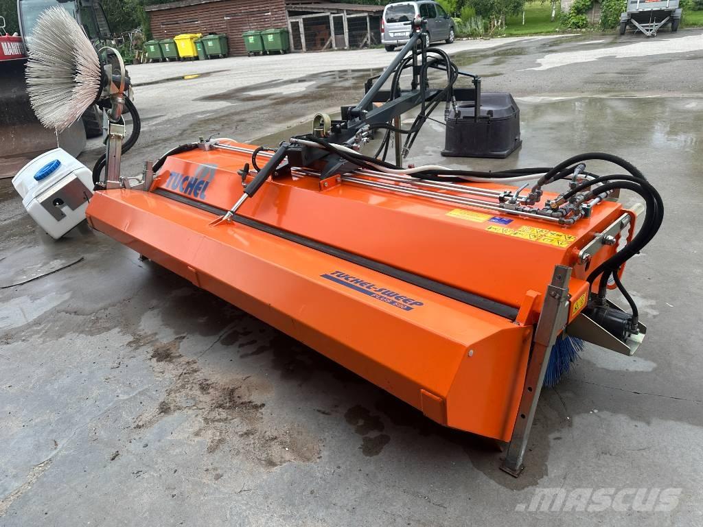 Tuchel Plus 590-260 Zamiatarki - Zgarniarki - Odśnieżarki