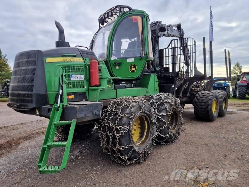 John Deere 1110 G Forwardery