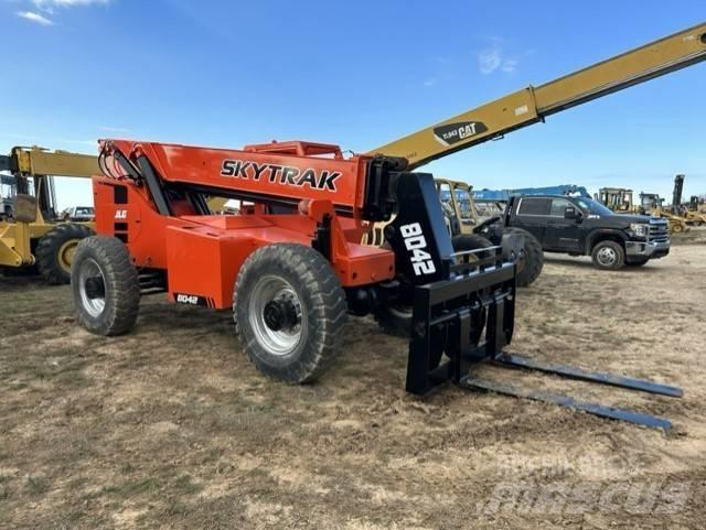 SkyTrak 8042 Ładowarki teleskopowe