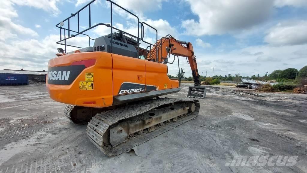 Doosan DX 225 LC Koparki gąsienicowe