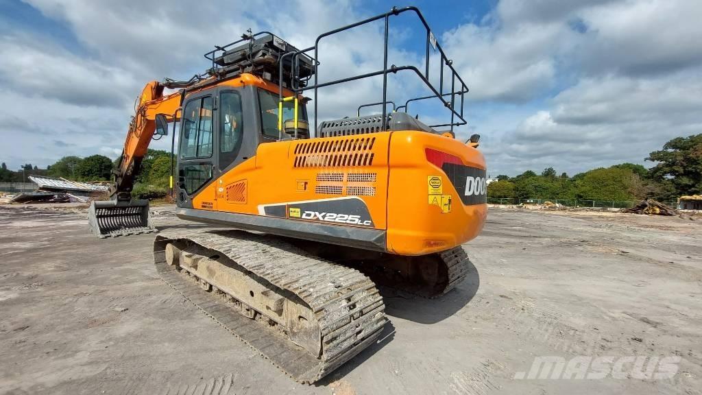 Doosan DX 225 LC Koparki gąsienicowe