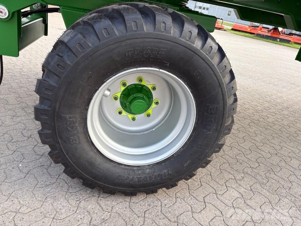 Dinapolis RPPH10500 Przyczepy do przewozu słomy w belach