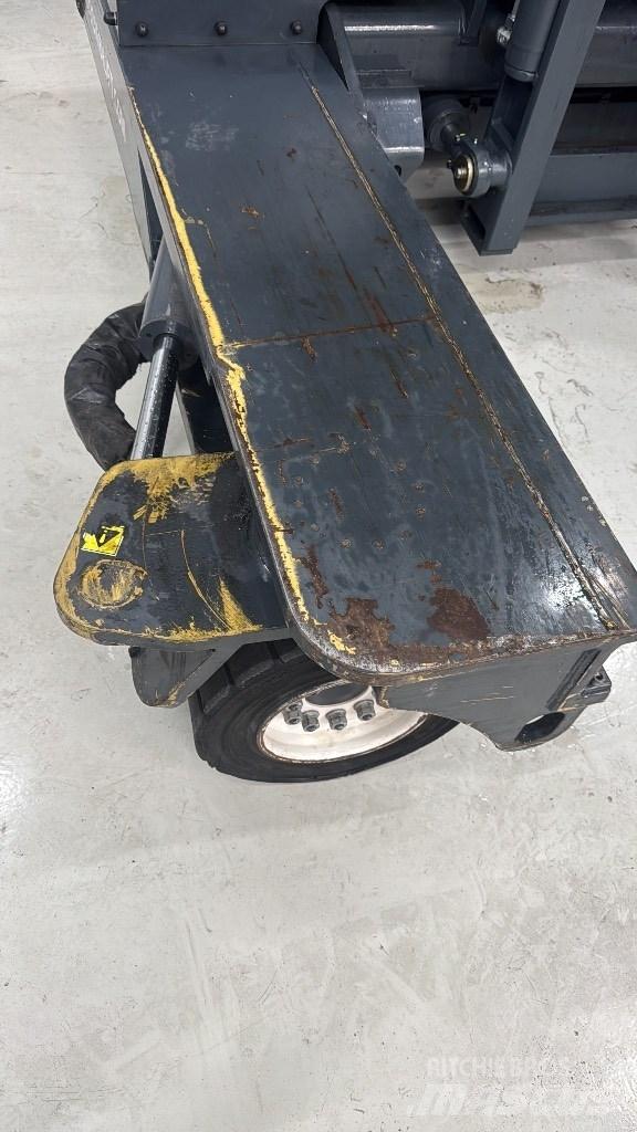 Combilift C 4000 Wózki widłowe boczne