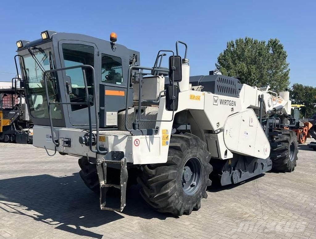 Wirtgen WR 2400 Recyklery do asfaltu