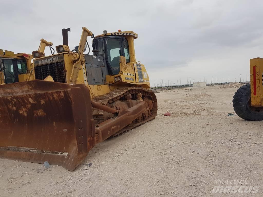 Komatsu D 275 AX Spycharki gąsienicowe