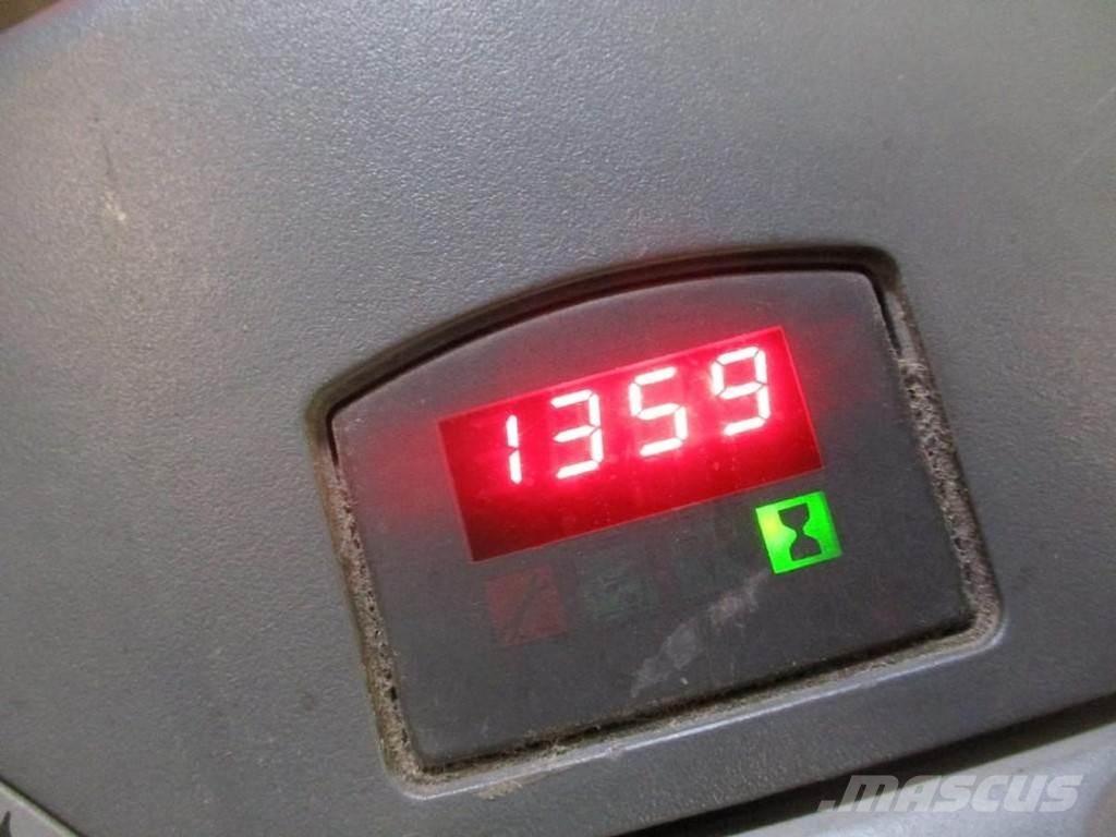 BT LWE 180 Wózki widłowe unoszące