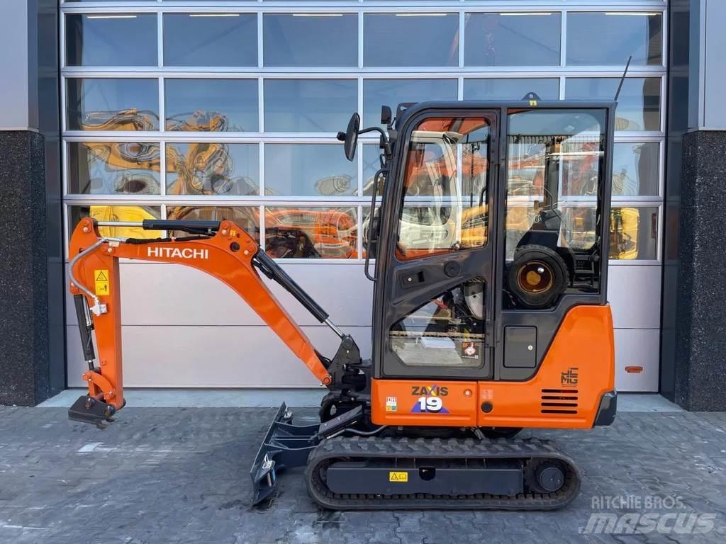 Hitachi ZX19-6 Minikoparki
