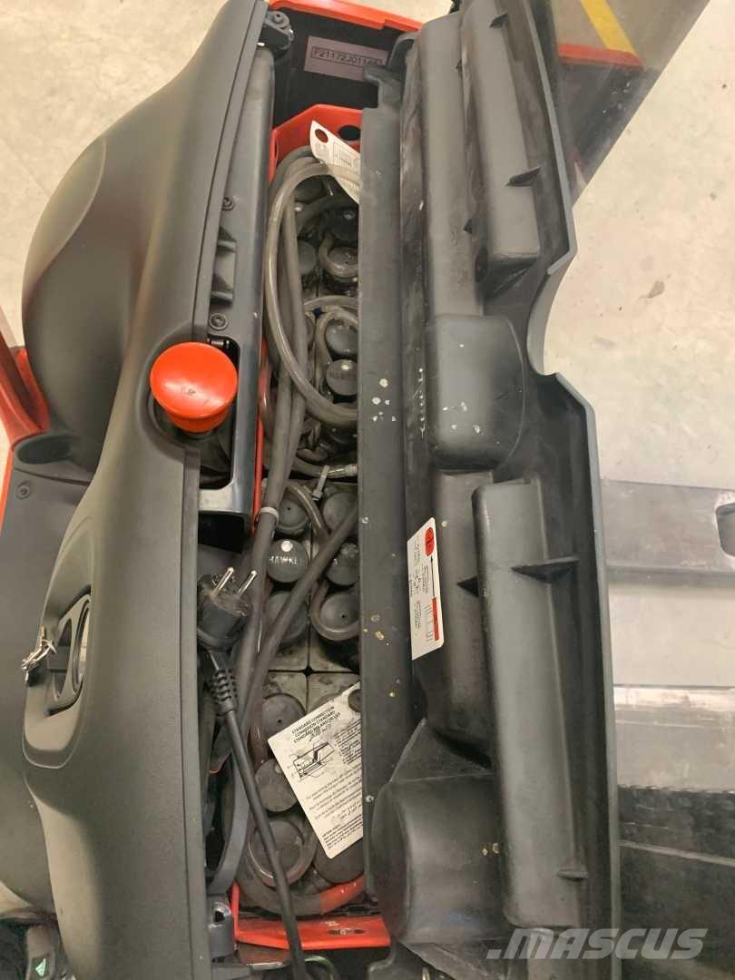 Linde L12 Samojezdne maszyny do załadunku