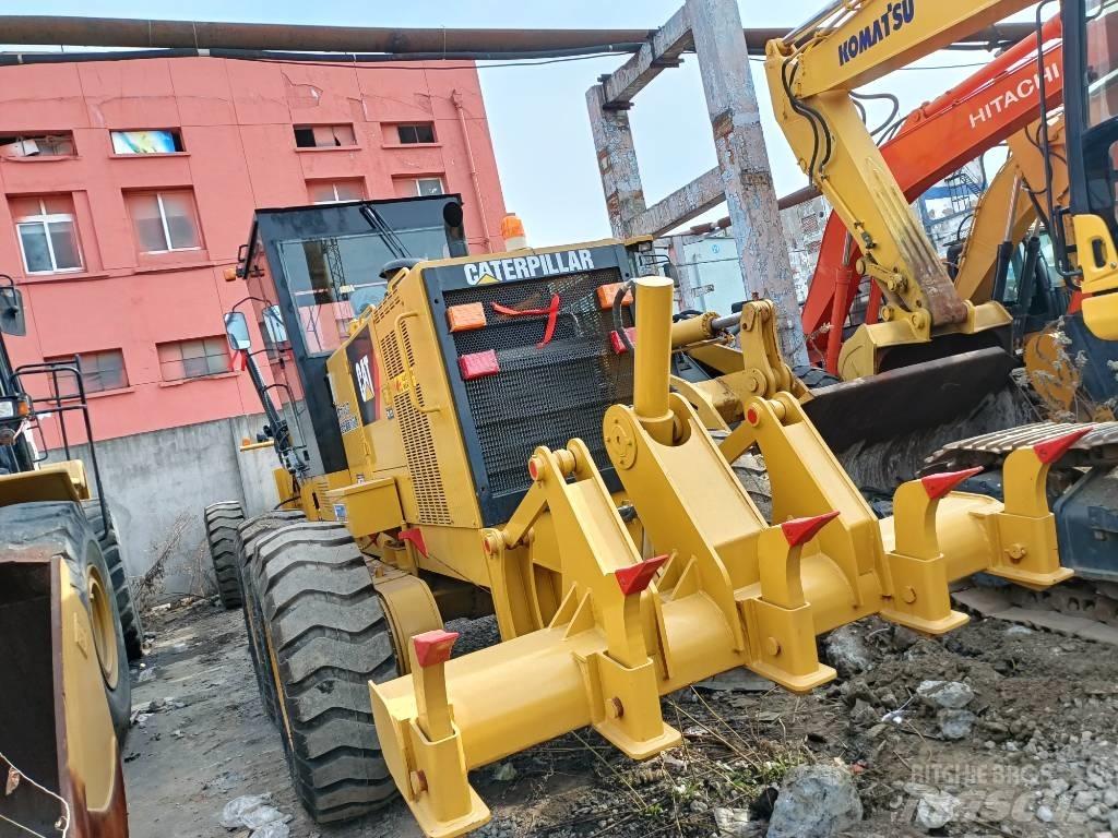 CAT 140K Równiarki