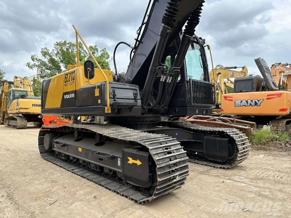 Volvo EC210D Koparki gąsienicowe