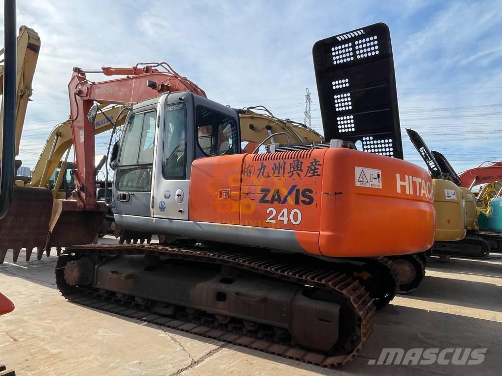 Hitachi ZX 240 Koparki gąsienicowe