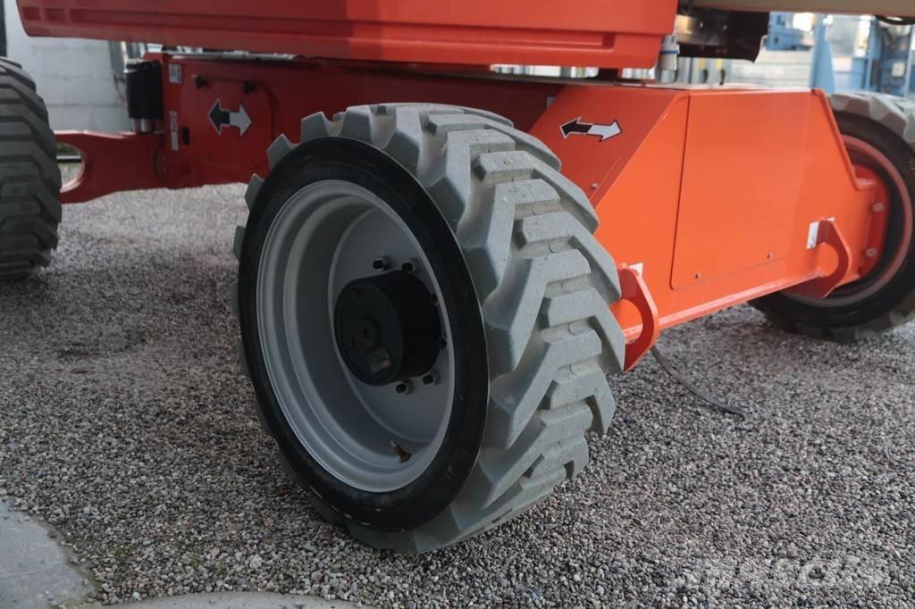 JLG EC520AJ Podnośniki przegubowe