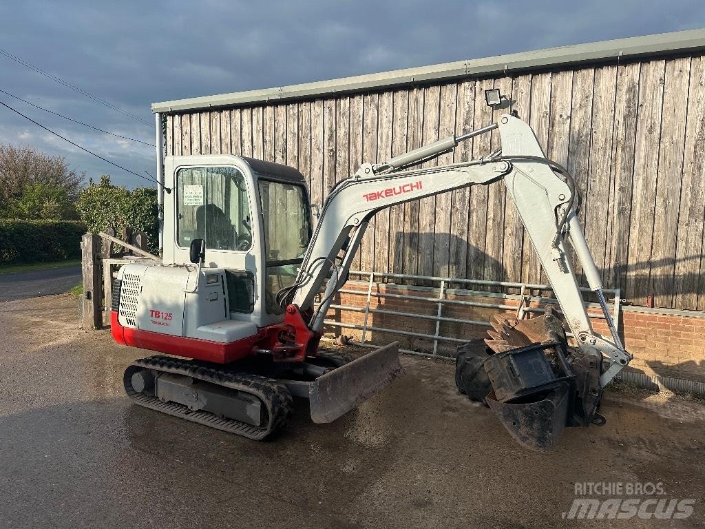 Takeuchi TB 125 Minikoparki