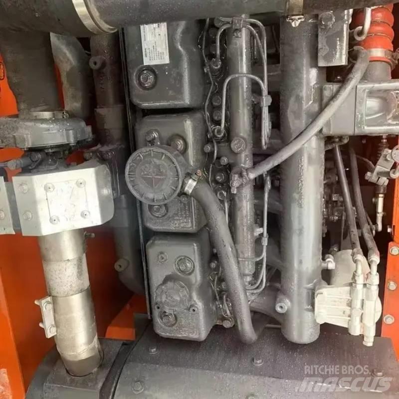 Doosan DX 300 Koparki gąsienicowe