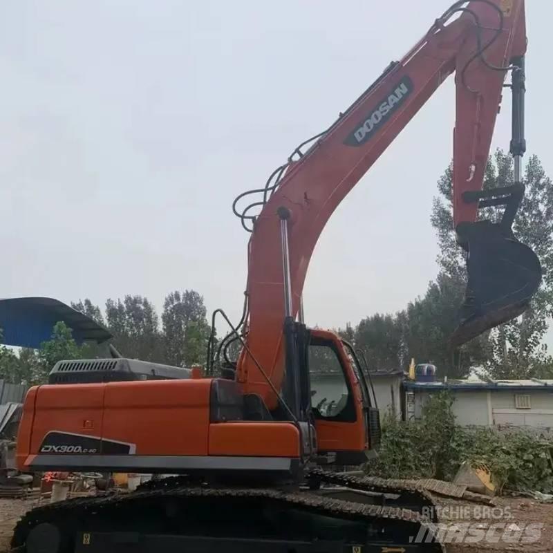 Doosan DX 300 Koparki gąsienicowe