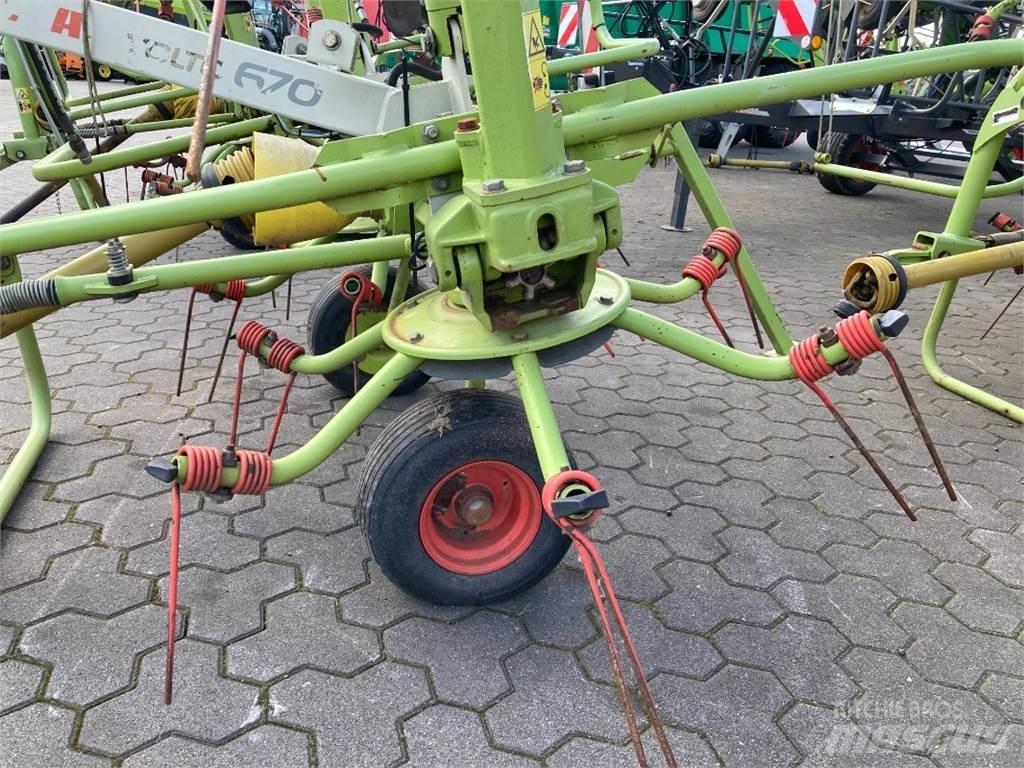 CLAAS Volto 670 Zgrabiarki i przetrząsacze