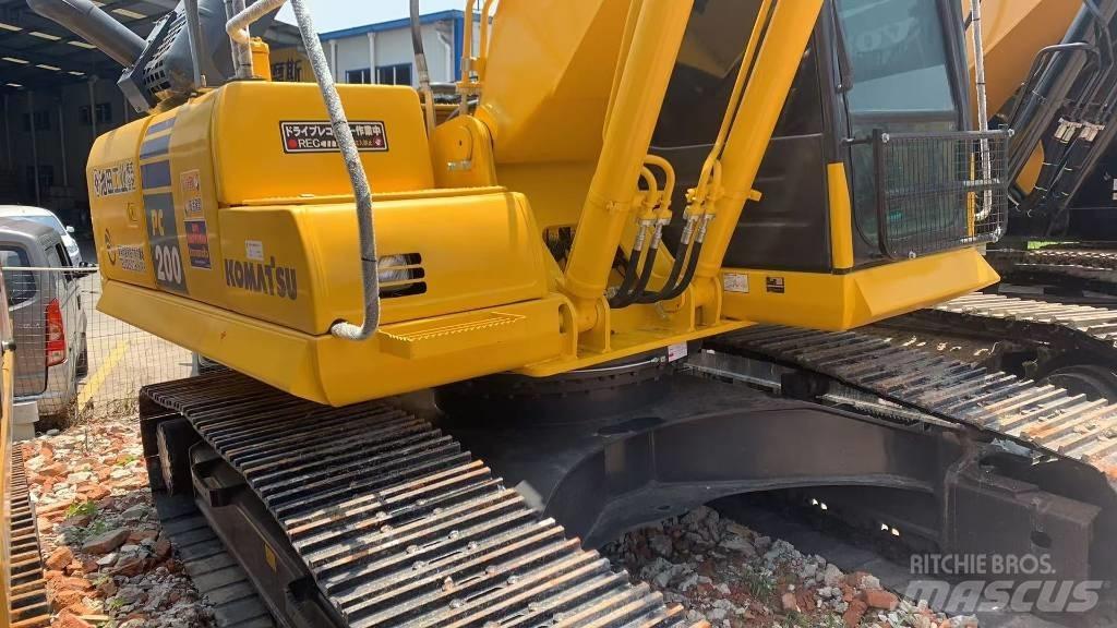 Komatsu PC 200 Koparki gąsienicowe