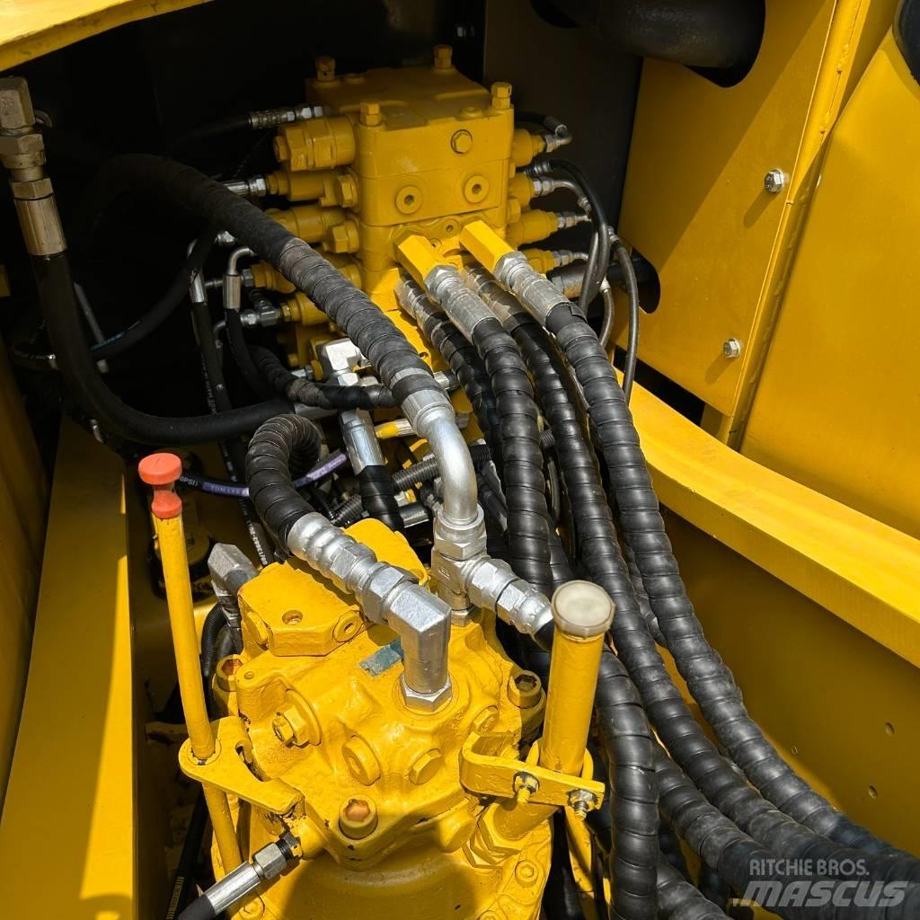 Komatsu 160 Koparki gąsienicowe