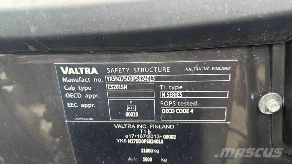Valtra N175 Ciągniki rolnicze